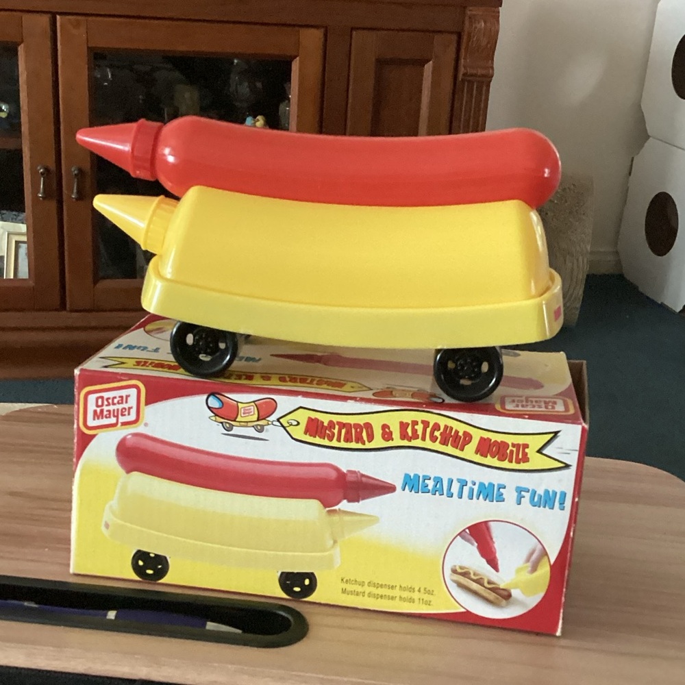 Oscar Mayer Mustard & Ketchup Mobile